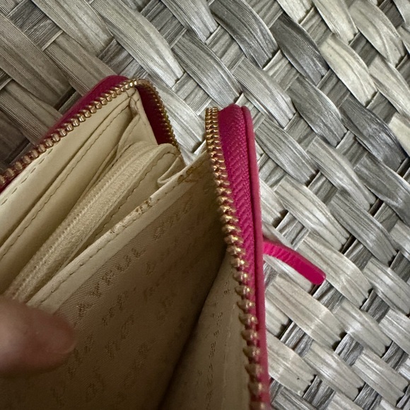 Kate Spade New York Pink Patent Leather Zip Around Wallet - Picture 12 of 16